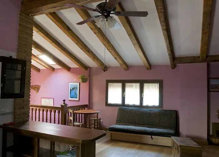 Casa Rural La Abuela Lantställe